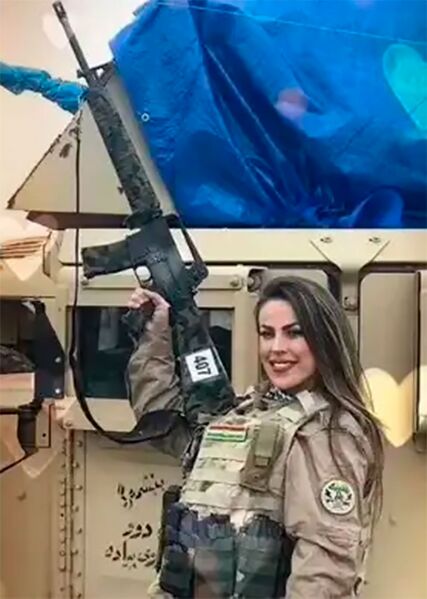 Файл:Фрейриа Талита Виейра до Вале во время войны с игил* - 2.jpg