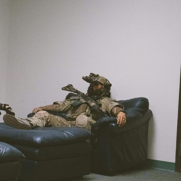 Файл:Бэйлс Деррик (Derrick Bales) Forward Observations Group10.jpeg